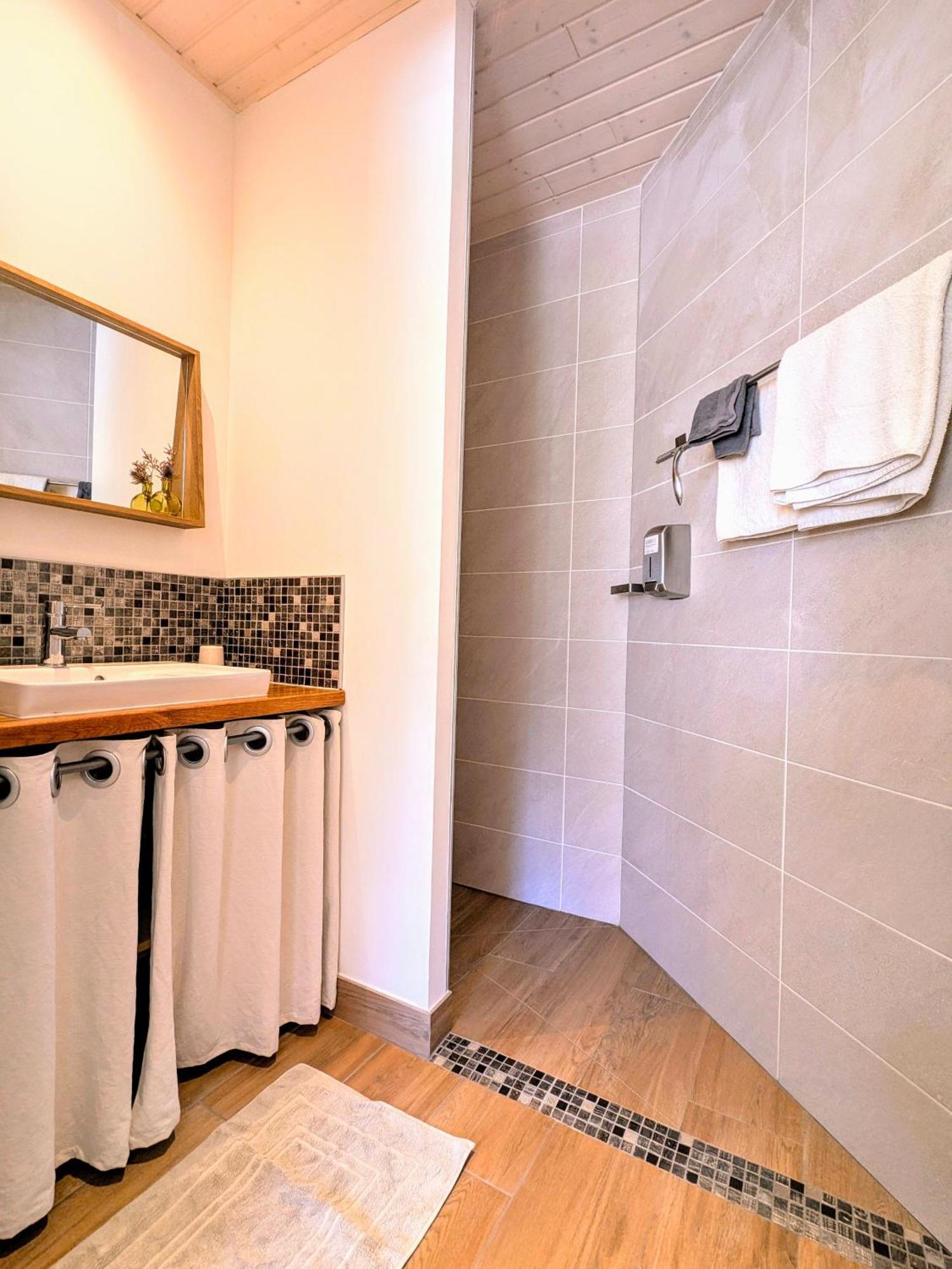 Villa Font Vive - Chambres D'Hotes Eco-Labellisees Avec Cuisine - Confort, Calme Et Vue Exceptionnels ! 格罗斯皮埃雷斯 外观 照片